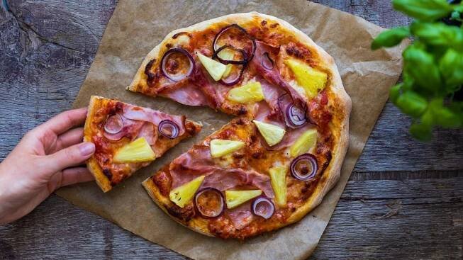 Domácí ananasová pizza Havaj - Proženy.cz