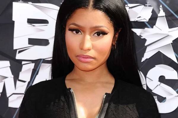 Nicki Minaj Celebrates Super Bass Hitting 1 Billion Streams With Plaque