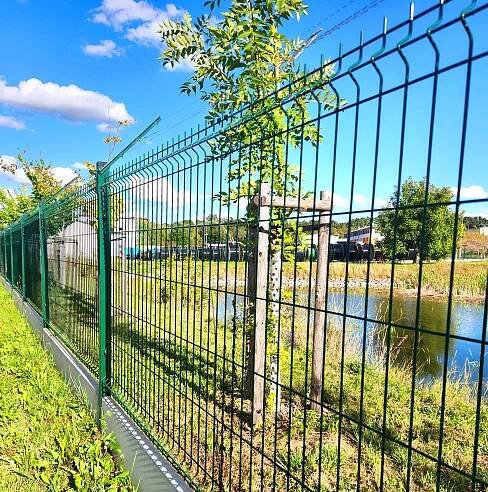 Podhrabová deska délka 2,5 m, výška 30 cm RODEPA | E-pletivo.cz – ploty Vamberk