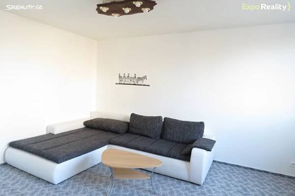 Pronájem bytu 2+1 58 m², Otrokovice, okres Zlín