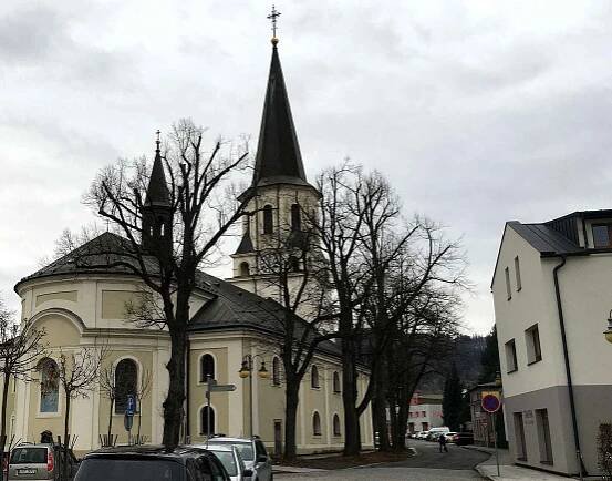 Náměstí 9, na této adrese ve Frýdlantě nad Ostravicí je praskající dům, 29. 1. 2024.