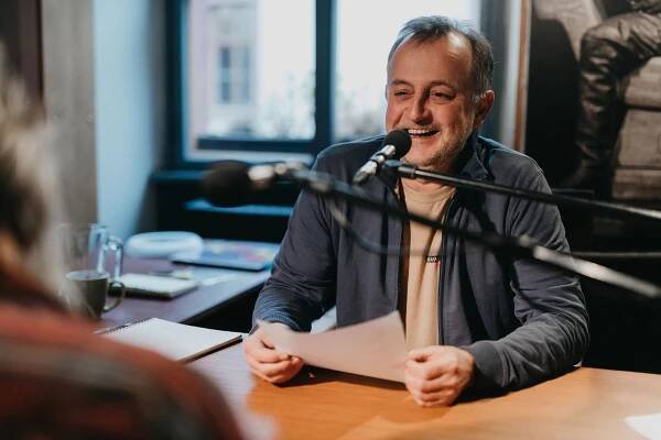 Jakub Špalek je spjatý se spolkem Kašpar a s Divadlem v Celetné. 