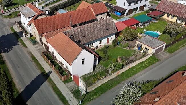 Prodej rodinného domu v obci Lužec nad Vltavou - Jiří a Jana Černí 
