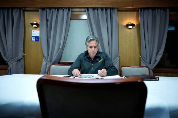U.S. Secretary of State Blinken Arrives in Kyiv for Official Visit