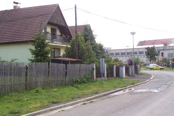 2004 - Trnovany - Oficiální stránka obce Trnovany