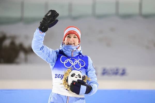 ZOH Peking: Olsbuová Røiselandová má zlato ze sprintu, medaile se dočkaly i E. Öbergová a Wiererová - BiatlonMag