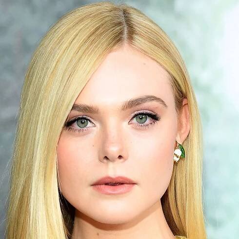 Elle Fanning Just Dyed Her Hair Pink