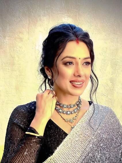 Traditional makeup looks of 'Anupamaa' actress Rupali Ganguly
