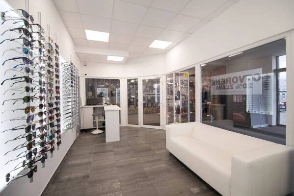 Očná optika - Living - Optika Mokrý
