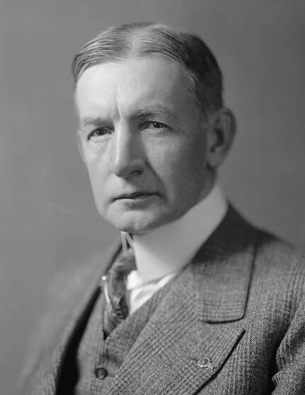 File:Portrait of Vice President Charles Dawes of Illinois, 1925.jpeg - Wikimedia Commons