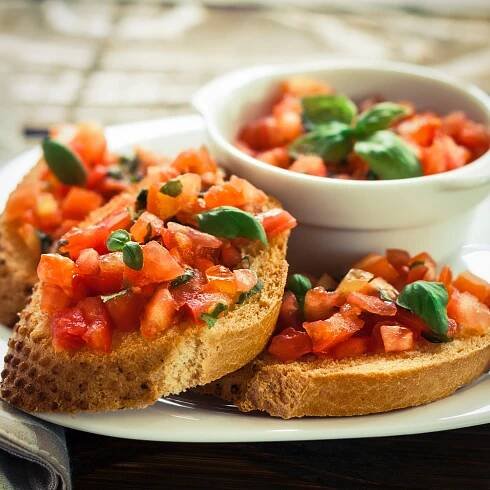 Bruschetta al Pomodoro, Our Traditional Recipe