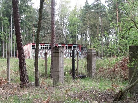 Byvaly vojensky objekt Unhost-Studanka