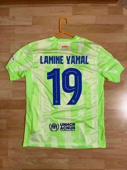 Dres Lamine Yamal - FC Barcelona 2024/25 třetí