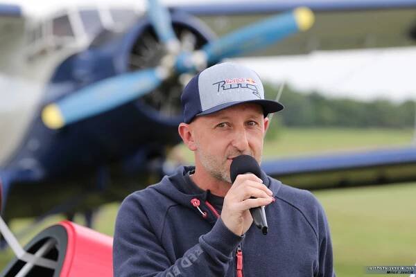 .:: airfoto.jencik.net .:. Ústecké nebe plné letadel 2021 | Ústí nad Labem | 28. 8. 2021