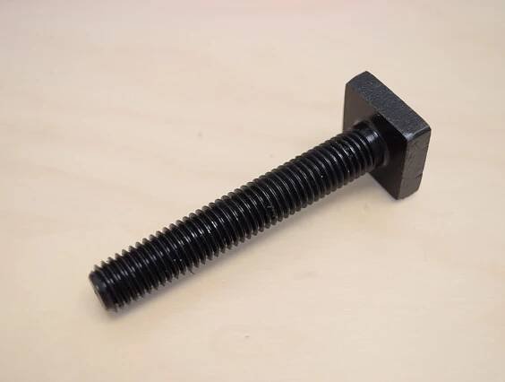 Upínací šroub M16x68 do T drážky, ČSN 021124, bez černění