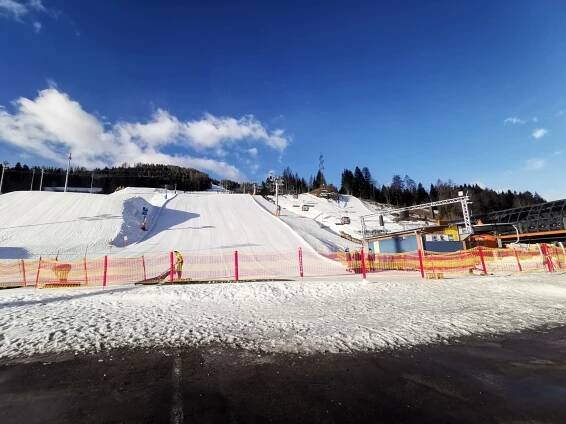 Ski areál Kreischberg z druhého svahu aneb úraz na sjezdovce – Silver On The Road