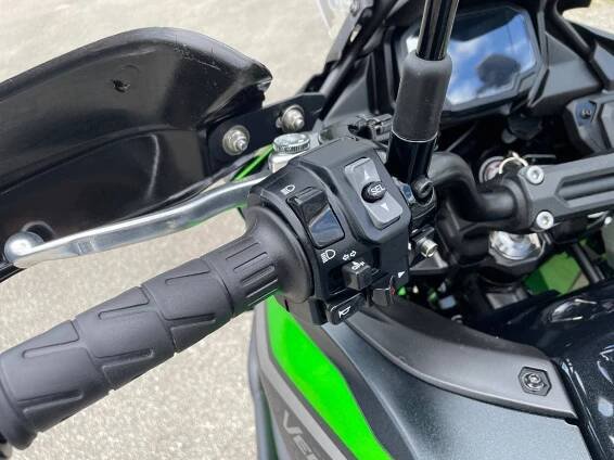 Kawasaki Versys 650 2023 nové v ČR,serviska,1.majitel, 3kufry (2023), 169.999 Kč