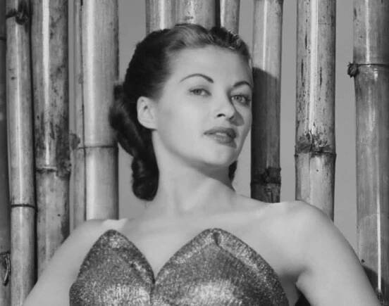 Yvonne De Carlo Facts