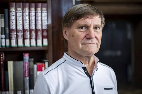 Ministr měl pochybnosti o koupi rukopisu, IT projekt za 140 milionů se míjel s potřebami, říká dočasný šéf Národní knihovny
