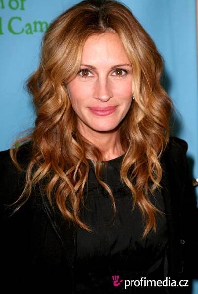 Julia Roberts - celebrity účes - HappyHair