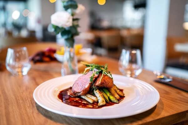 O MASE · Skvělá gastronomie v centru kolonády · Lázně Poděbrady, a. s.