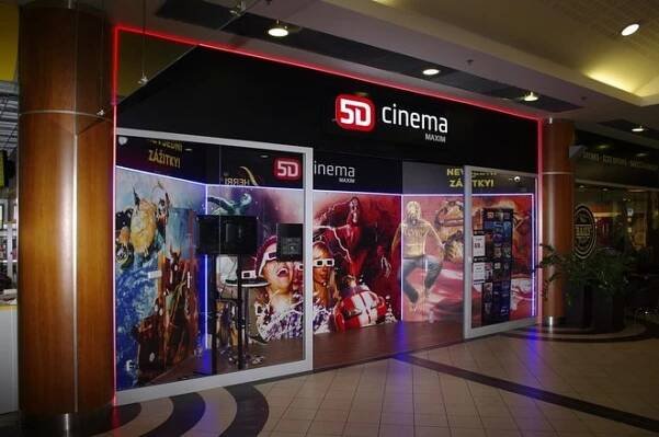 5D Cinema Maxim - OC Krakov