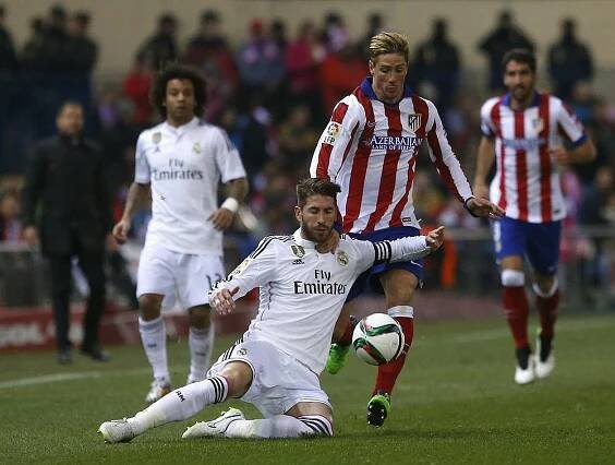 Rojiblancos nakročili do čtvrtfinále Španělského poháru. Real utrpěl druhou porážku v řadě