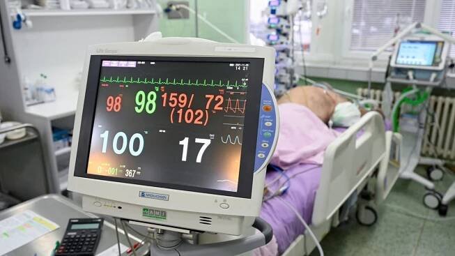 Připojit na ventilaci? Při selekci hraje roli věk i absence očkování, říkají slovenští doktoři - Novinky