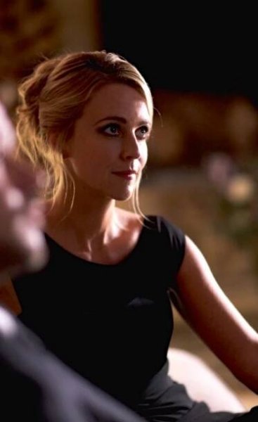 Miranda Raison - Wikipedia