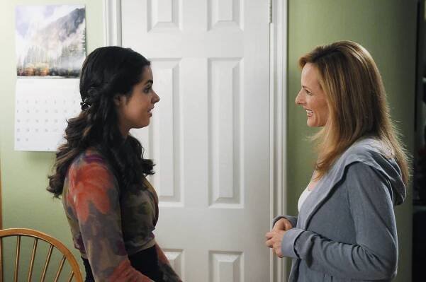 Záměna - Paradise Lost - Z filmu - Vanessa Marano, Marlee Matlin