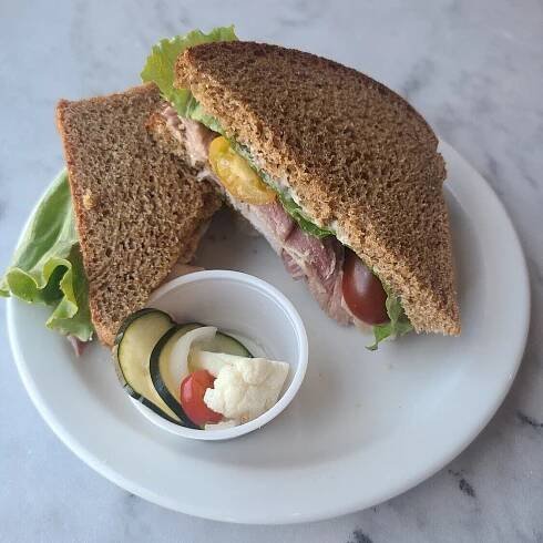 Lunch — Sarkozy Bakery