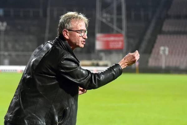 Zbrojovka poprvé pod Machálkem vyhrála, Varnsdorfu dala čtyři góly