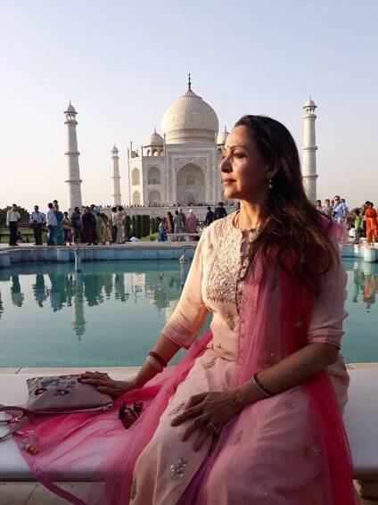 Hema Malini New Pics At Taj Mahal