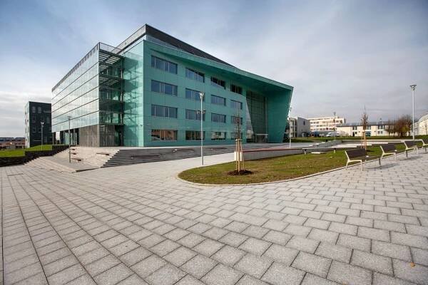 Vysoká škola báňská - Technická univerzita Ostrava -  Fakulta elektrotechniky a informatiky foto 1