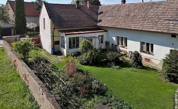 Prodej rodinného domu v obci Lužec nad Vltavou - Jiří a Jana Černí 