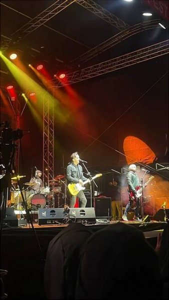 Natřískáno! Liberec zažil hudební extázi, Chinaski i Lenny na náměstí zaválely