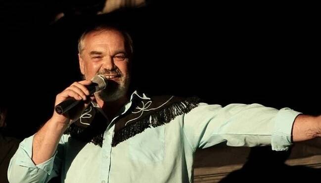 FOTO: Josef Zoch oznámil, že má vážnou nemoc. – stránka 12