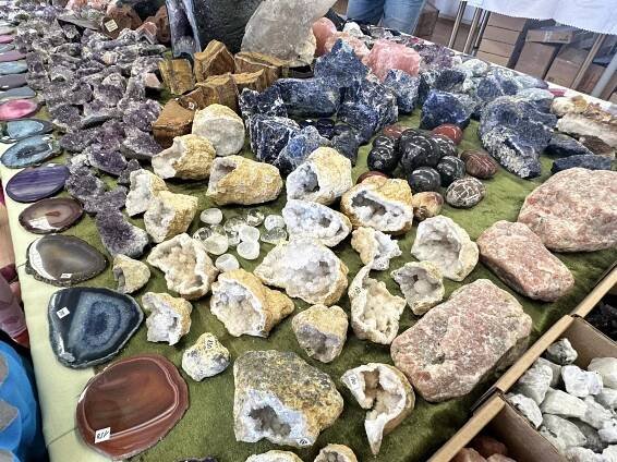 Výstava minerálů | Mateřská škola Velká Bíteš