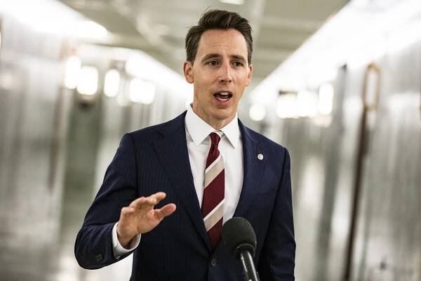 Republicans descend into foreign policy factionalism over Russia-Ukraine standoff