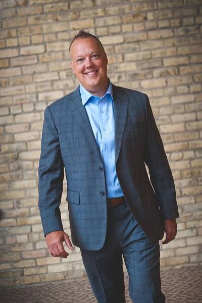 Steve Pop Up — St. Louis Park, MN — Hoyt Properties Inc.