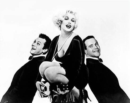Zemřel herec Tony Curtis, Josefína z klasiky Někdo to rád horké