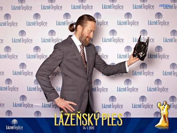 Fotokoutek WhiteBox neomezený okamžitý tisk ReNi creative | Lázeňský ples Teplice 24.1.2020 | Galerie