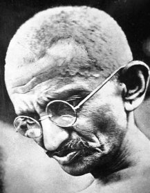 Gándhí byl posedlý sexem, tvrdí britský historik