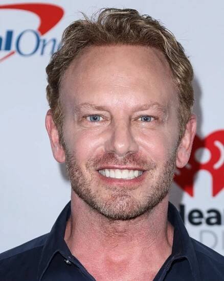 FOTO: Ian Ziering vůbec nestárne. – stránka 13