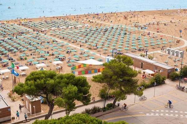 6. Villa Yachting***