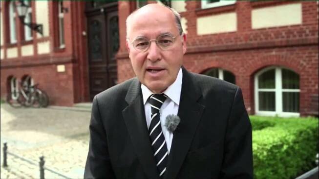 Gregor Gysi: Die Deutschen sind Nazis und sterben zum Glück aus!