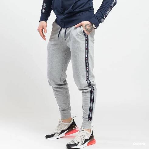 Pánské tepláky Tommy Hilfiger UM00706 šedé