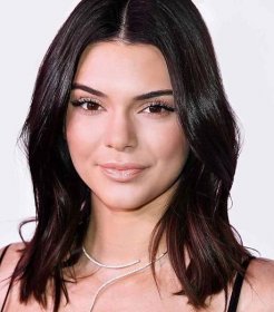 Kendall Jenner with blunt cut hair