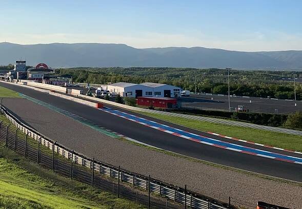 www.ceskeokruhy.cz - Autodrom Most musí podle soudu snížit hluk a omezit komerční jízdy. Budeme se bránit, ozývá se z okruhu
