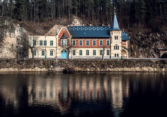 Záchrana bytové domu v Kyselce